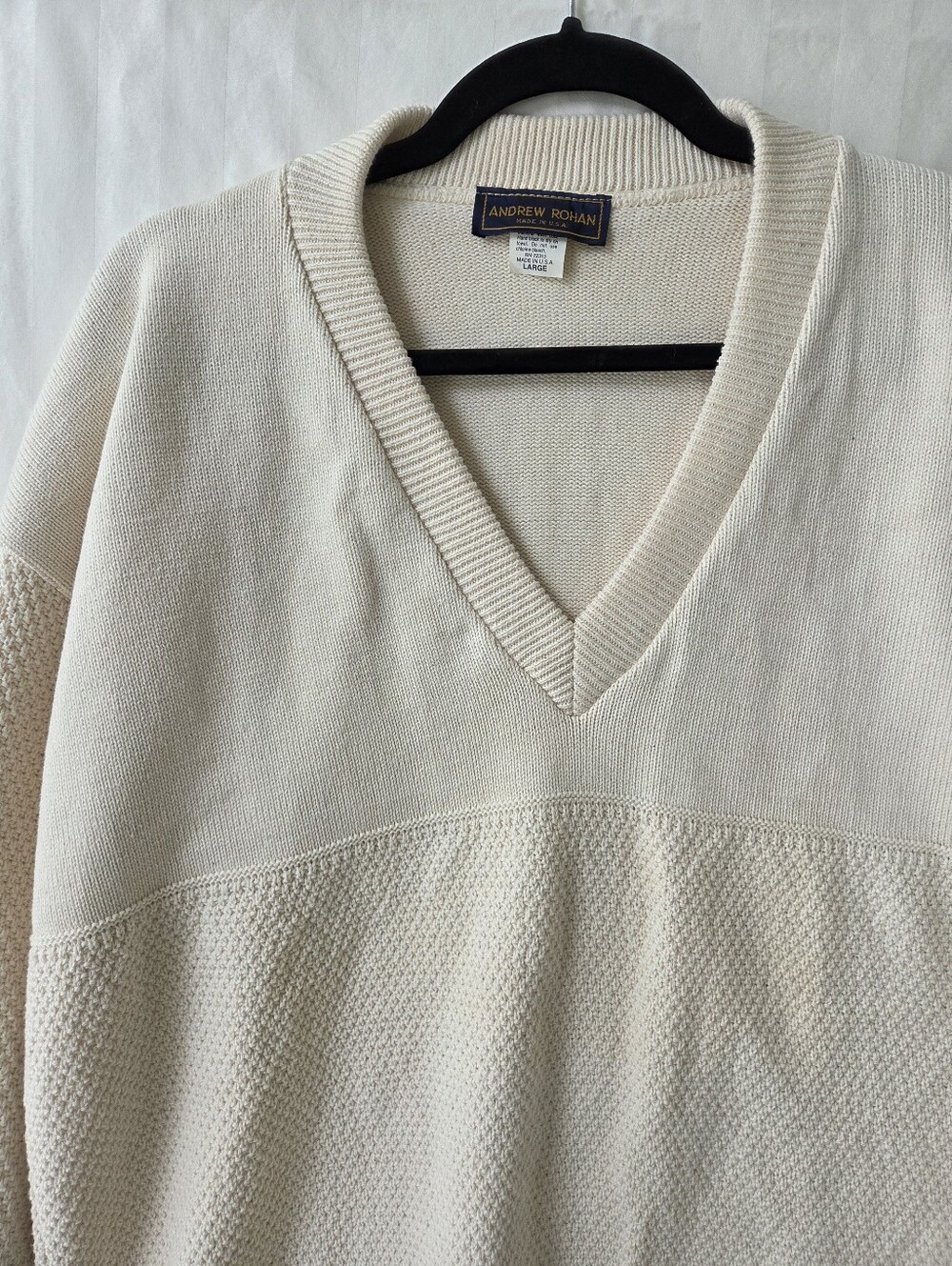 Vintage Andrew Rohan Cream V-Neck Sweater Sz Large
